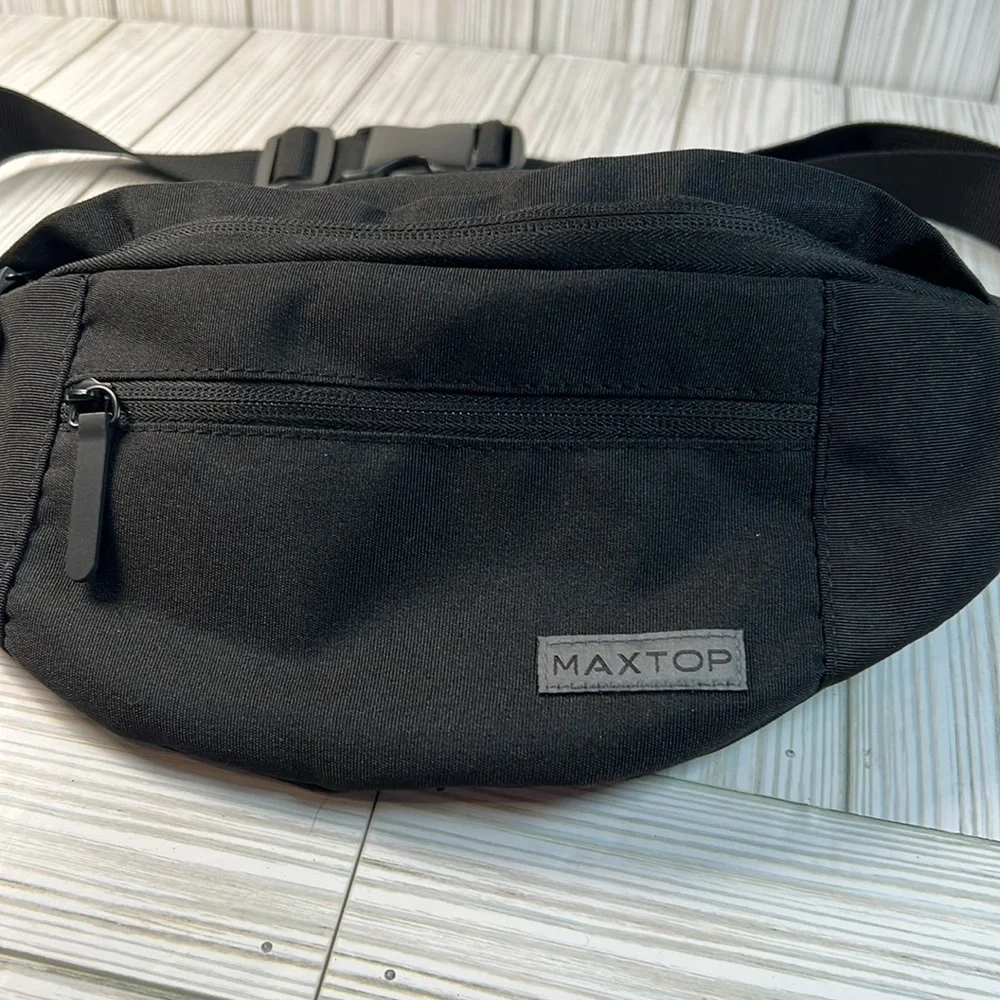 MAXTOP Large Crossbody Fanny Pack with 4-Zipper Pockets Black Waist Pack NWOT‎